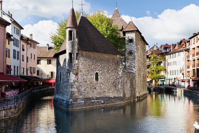 Lake Annecy Shared Day Trip From Geneva - Transportation Details