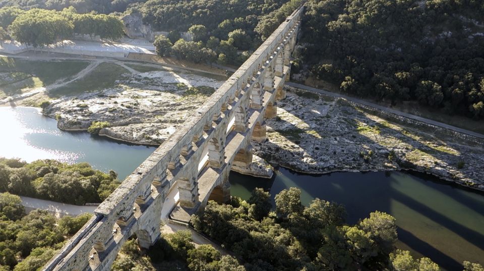 Languedoc-Roussillon: Pont Du Gard Private Tour & History - Experience Overview