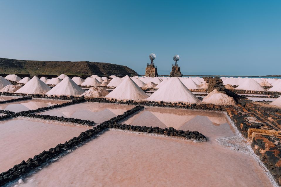 Lanzarote: Janubio Salt Flats Guided Tour - Activity Description