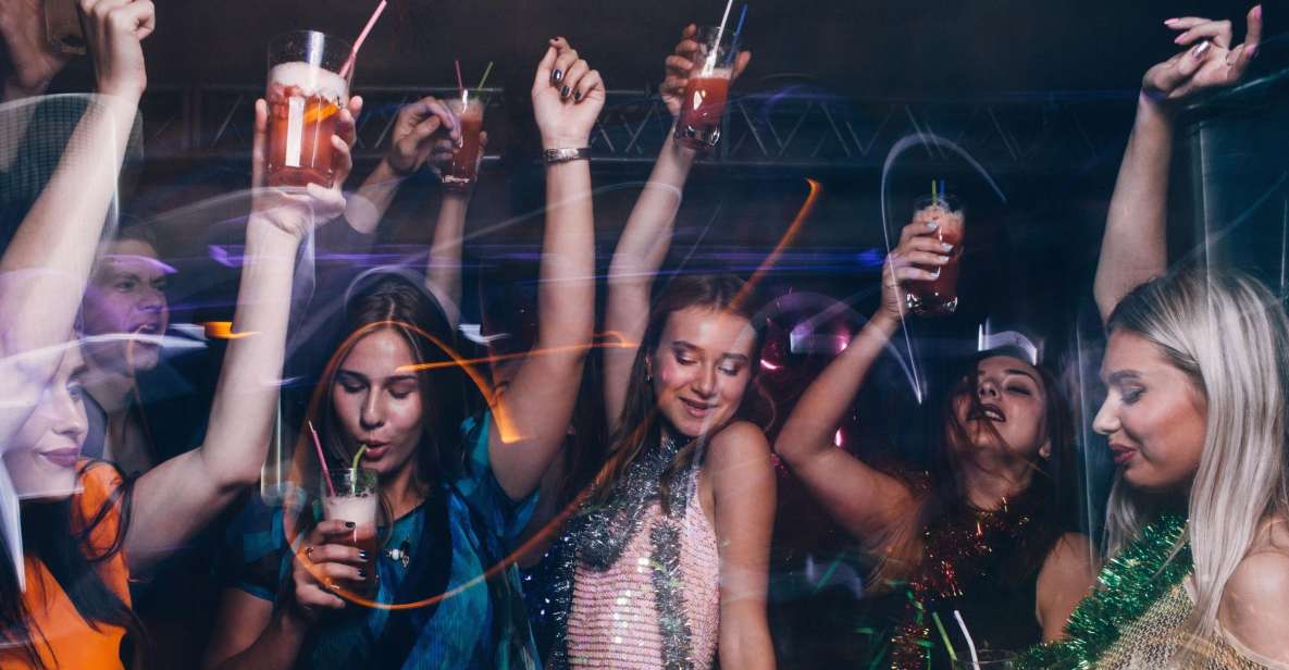 Las Vegas: Bachelorette Party Bus Club Crawl - Full Description