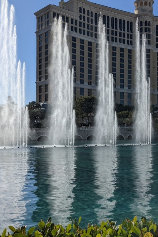 Las Vegas Strip: Self-Guided Walking Audio Tour - Tour Description and Cancellation Policy