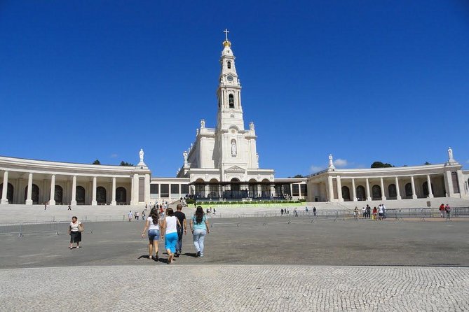 Lisbon and Fátima Sanctuary Private Tour - Expert Guided Tour