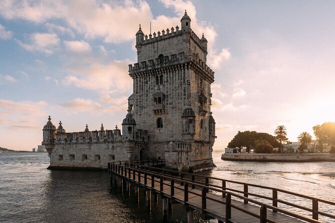 Lisbon Highlights City Tour With Boat Ride Across the River - Pickup and Drop-off Details