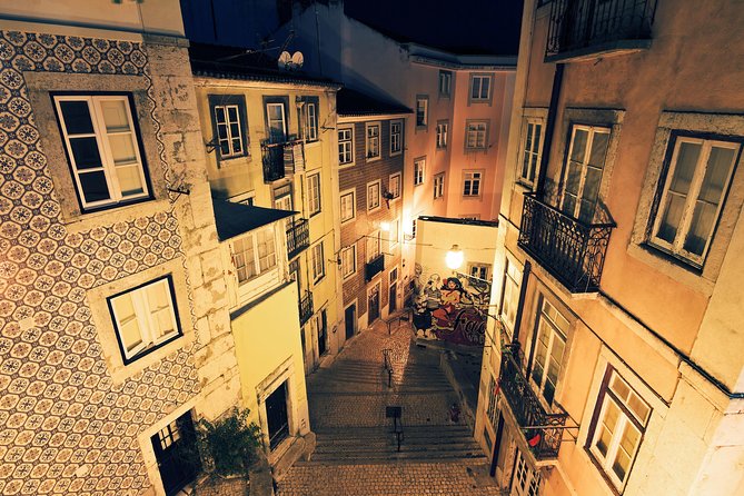 Live Fado Tour in Lisbon With Dinner - Portuguese Dinner and Wine Pairing
