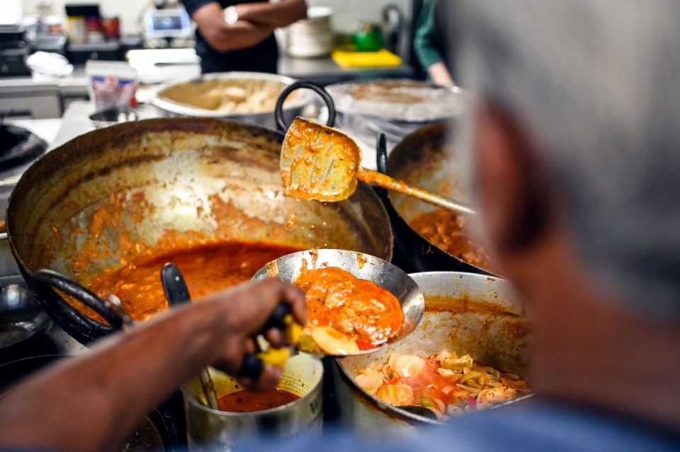 London: 3-Hour Secret Indian Food Tour - Tour Experience