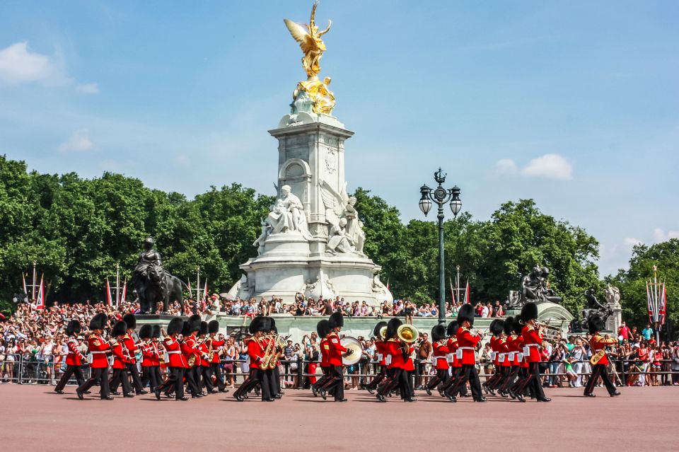 London: Changing of the Guard & Buckingham Palace Ticket - Experience Highlights