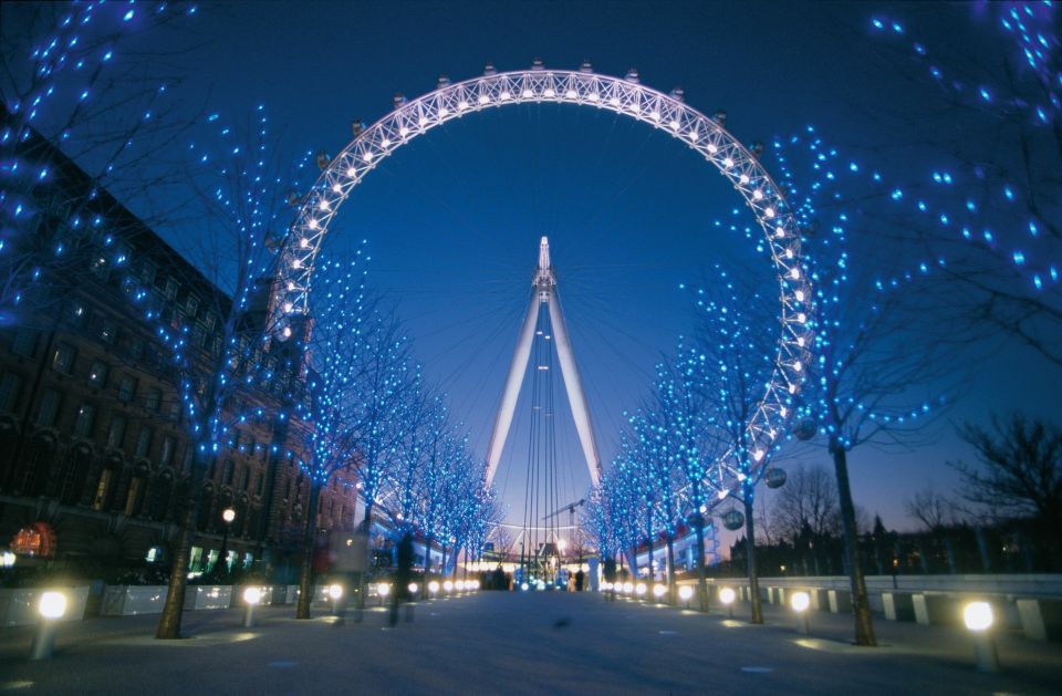 London: Christmas Eve City Tour With Dinner & Midnight Mass - Experience Offered