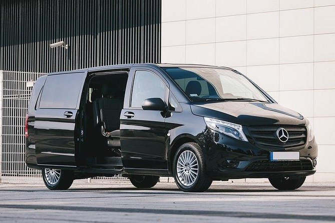 LUXURY Arrival Airport Transfer From Wroclaw Airport to Wroclaw Center - Meeting and Pickup Details