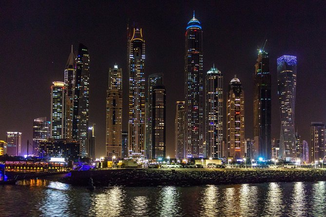 Luxury Dubai Marina Catamaran Dinner Cruise With Transfers - Inclusions and Upgrade Options