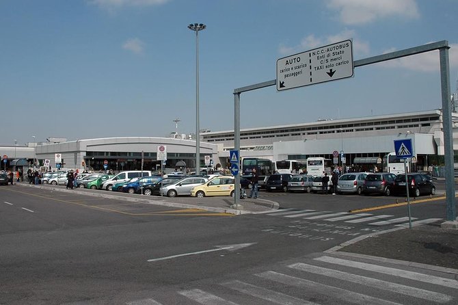 Luxury Private Transfer From Fiumicino Airports to Civitavecchia Port - Service Features