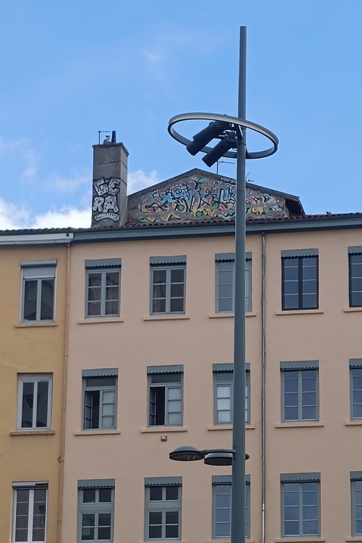 Lyon: Street Art in the Croix Rousse District - Croix Rousse: A Creative Hub