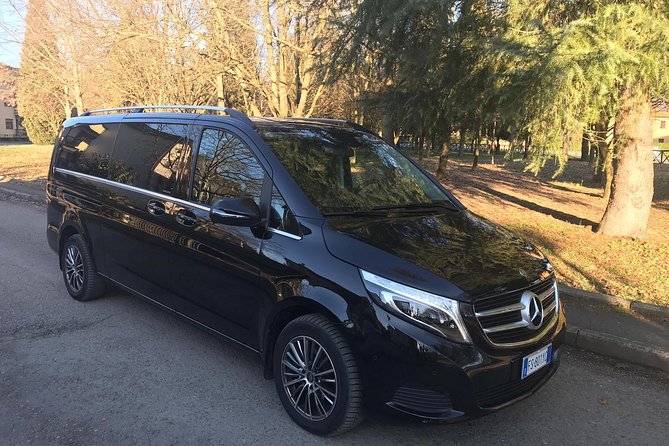 Madrid Airport (MAD) to Madrid - Round-Trip Private Van Transfer - What to Expect During the Transfer