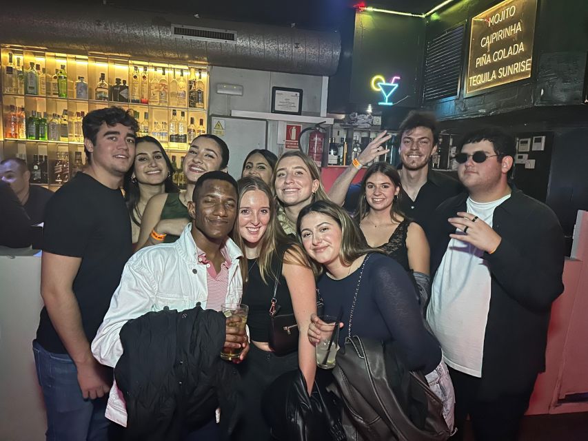 Madrid: Guided Pub Crawl Madrid Experience and Club Entry - Experience Highlights