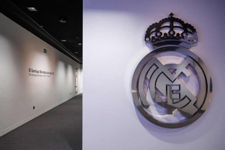 Madrid: Guided Tour of Bernabéu Stadium - Duration and Language Options