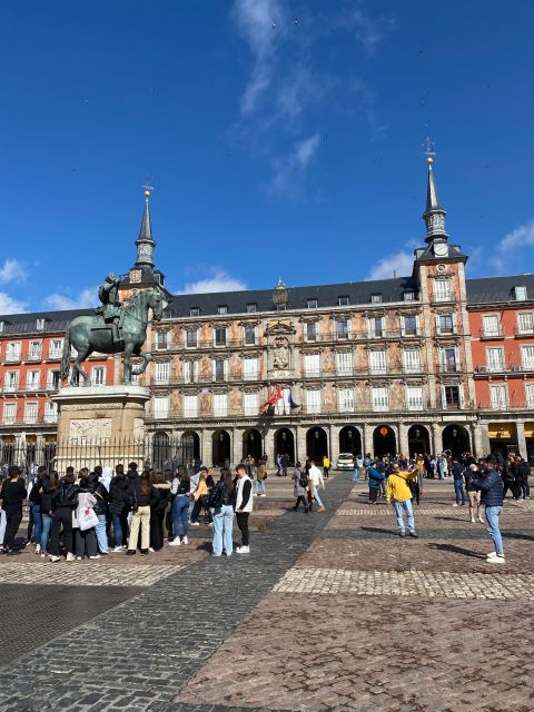 Madrid: Monastery of Descalzas Reales Tour With Tickets - Activity Inclusions