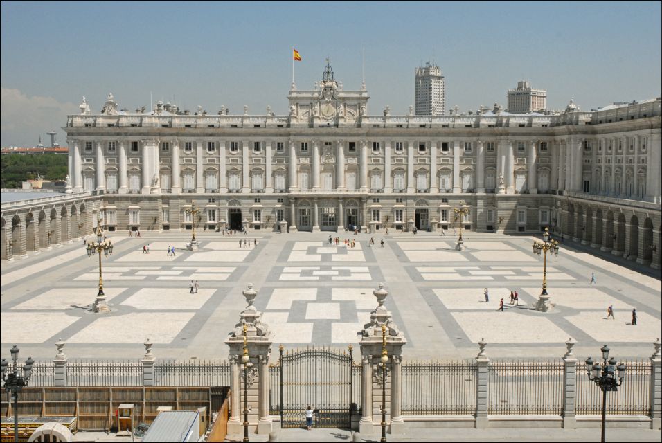 Madrid: Royal Palace Guided Tour With Skip-The-Line Ticket - Activity Duration