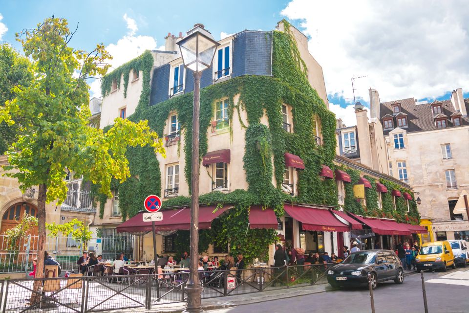 Marais District of Paris Guided Walking Tour - Experience Highlights