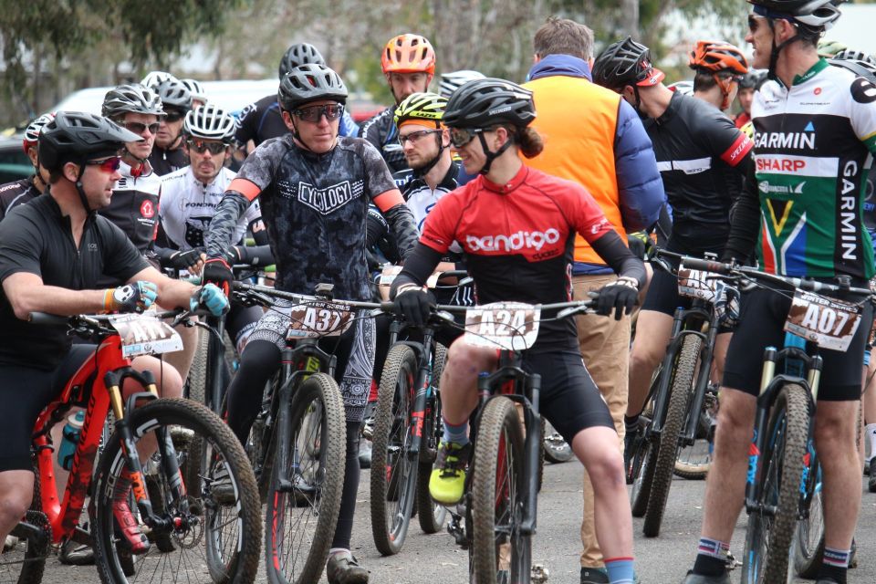 Melbourne: 1-Day Mountain Biking Adventure With Lunch - Experience Highlights and Fitness Test