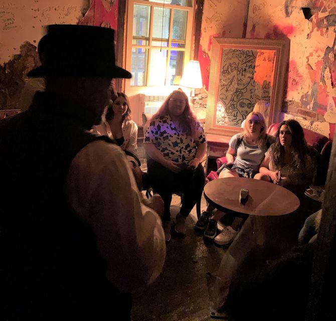 Memphis: Drinking Spirits With Spirits Haunted Pub Crawl - Spooky Bar Exploration