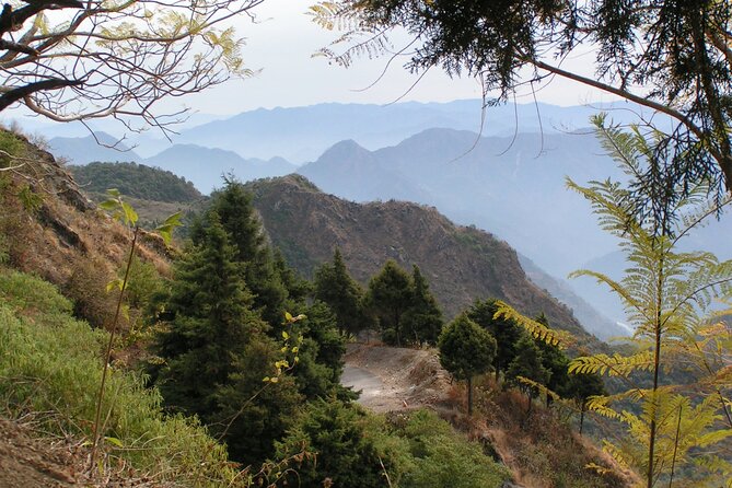 Moderate Himalayan Treks Near Rishikesh From Delhi - Traveler Experience