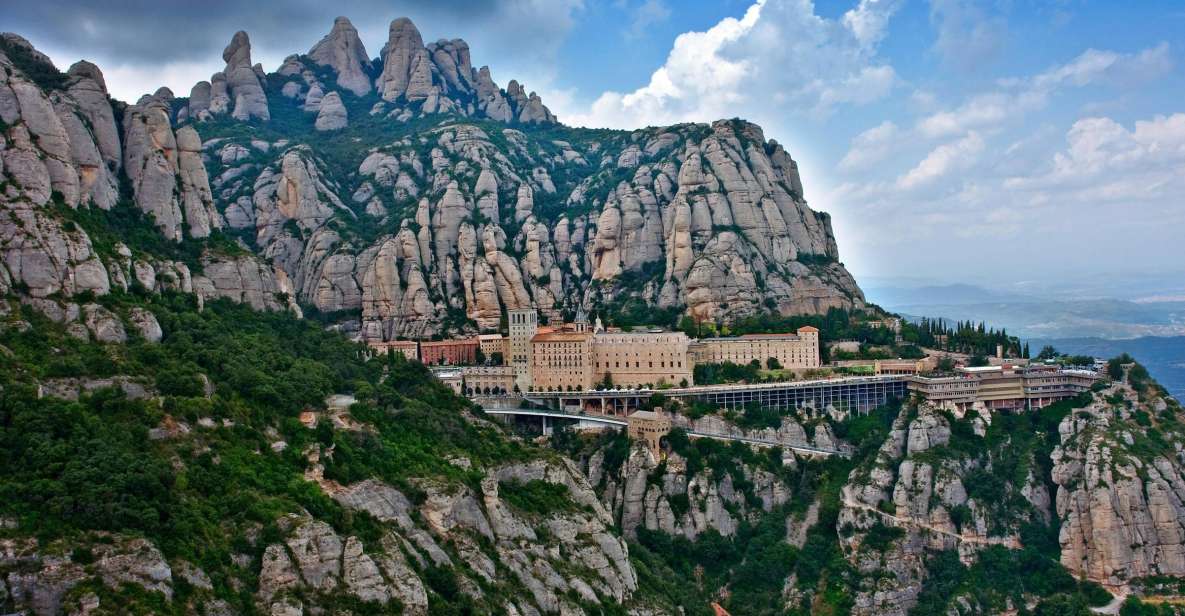 Montserrat: Morning or Afternoon Half-Day Trip With Pickup - Experience Highlights