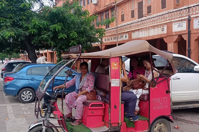 Morning E-Rickshaw Ride at Jaipur - Itinerary Details