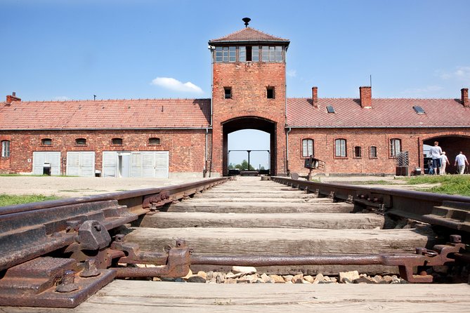 National Museum Auschwitz & Birkenau 1-4 People - Booking Process