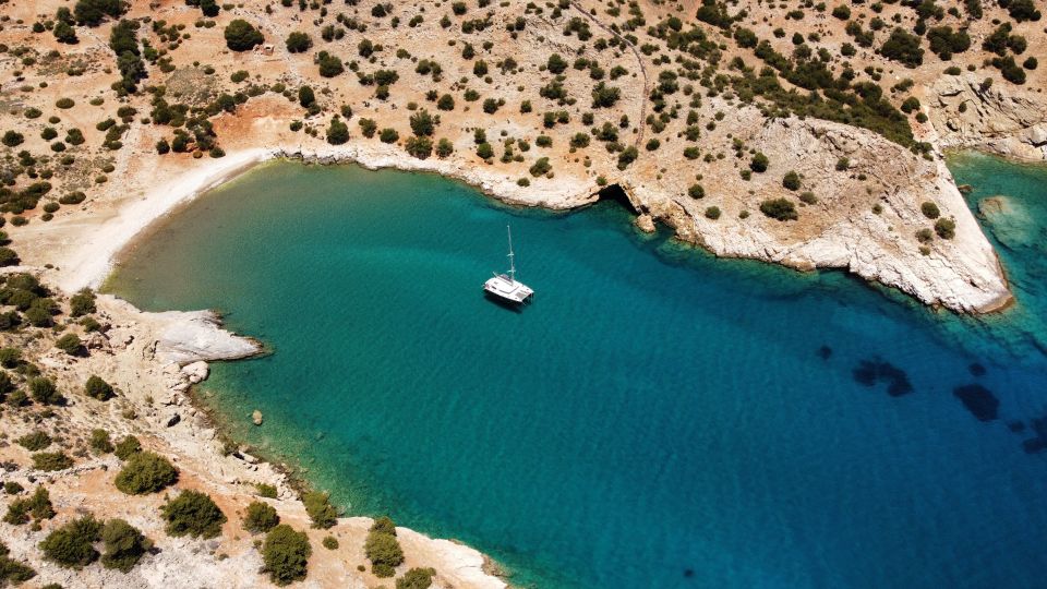 Naxos: Catamaran Cruise and Snorkeling With Lunch & Drinks - Features and Inclusions