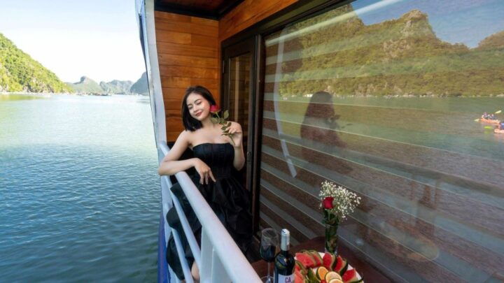 New 2 Day 1 Night on 5 Star Cruise in Halong Bay With Meals - Experience Highlights