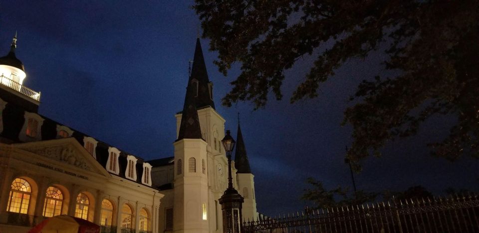 New Orleans: 2-Hour Walking Ghost Tour - Experience