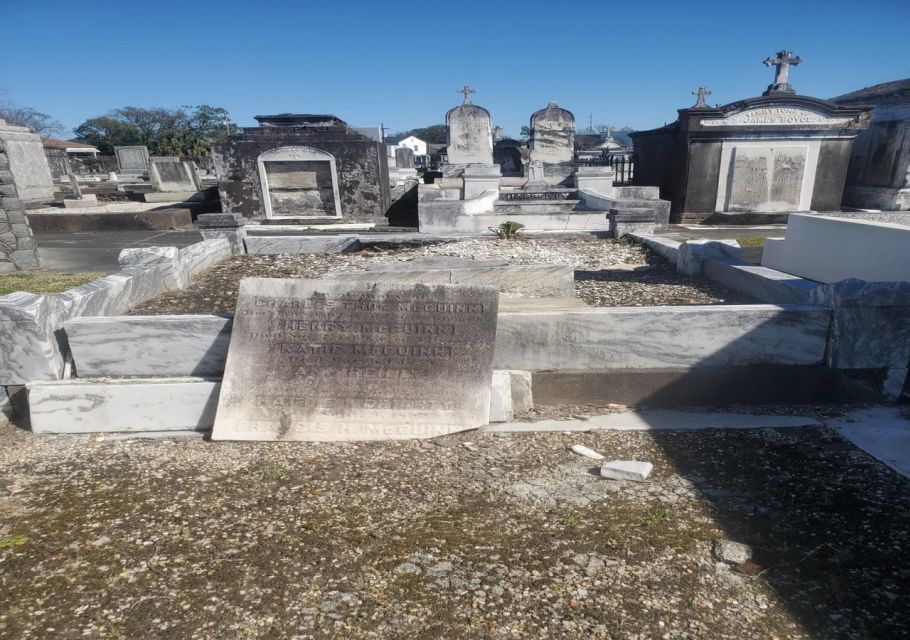 New Orleans: Secrets and Death Cemetery Experience - Experience Itinerary