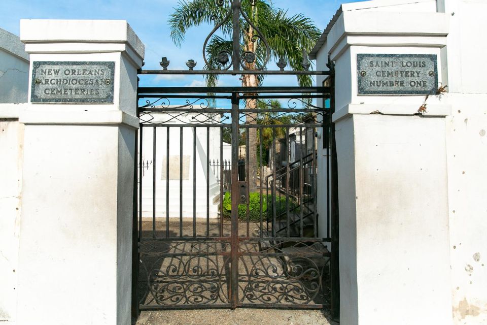 New Orleans: Walking Tour Inside St. Louis Cemetery No. 1 - Location and Tour Information