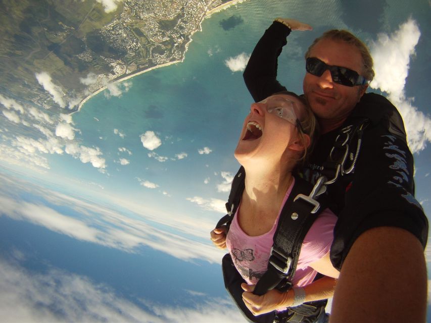 Noosa: Tandem Skydive From 15,000 Feet - Package Inclusions