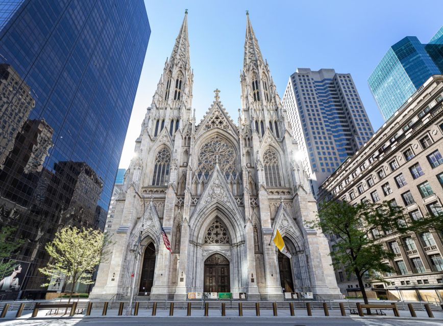 NYC: Tour of Midtown Highlights Optional SUMMIT Tickets - Special Stories From Local Guide