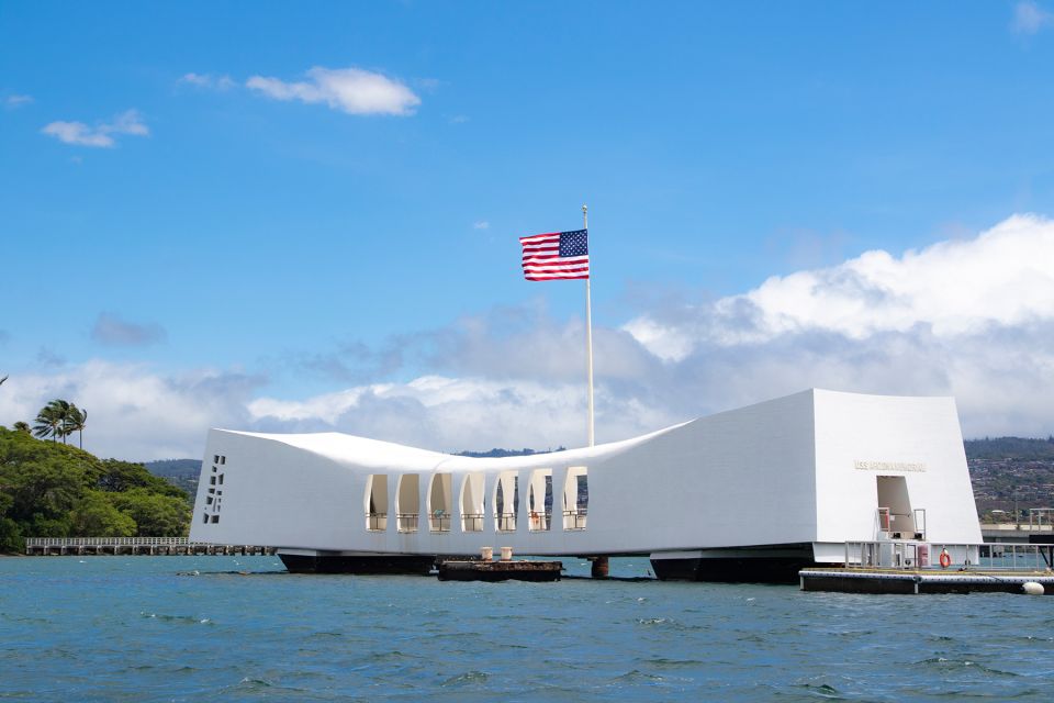 Oahu: USS Arizona Memorial and City Highlights Tour - Experience Highlights