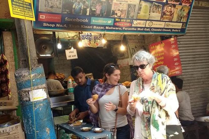 Old Delhi Street Food Tour With Spice Market On Tuk Tuk - Itinerary Highlights