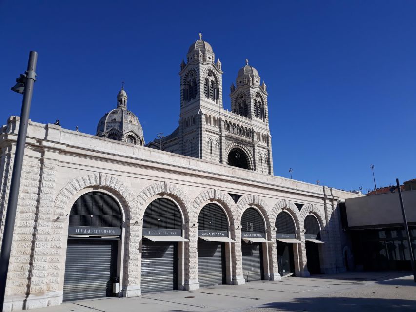 Old Marseille District Tour and Treasure Hunt - Activity Highlights