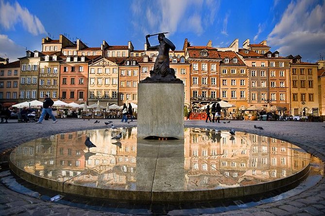 Old Town With Royal Castle Warsaw Uprising Museum: SMALL GROUP /Inc. Pick-Up/ - Meeting and Pickup Details