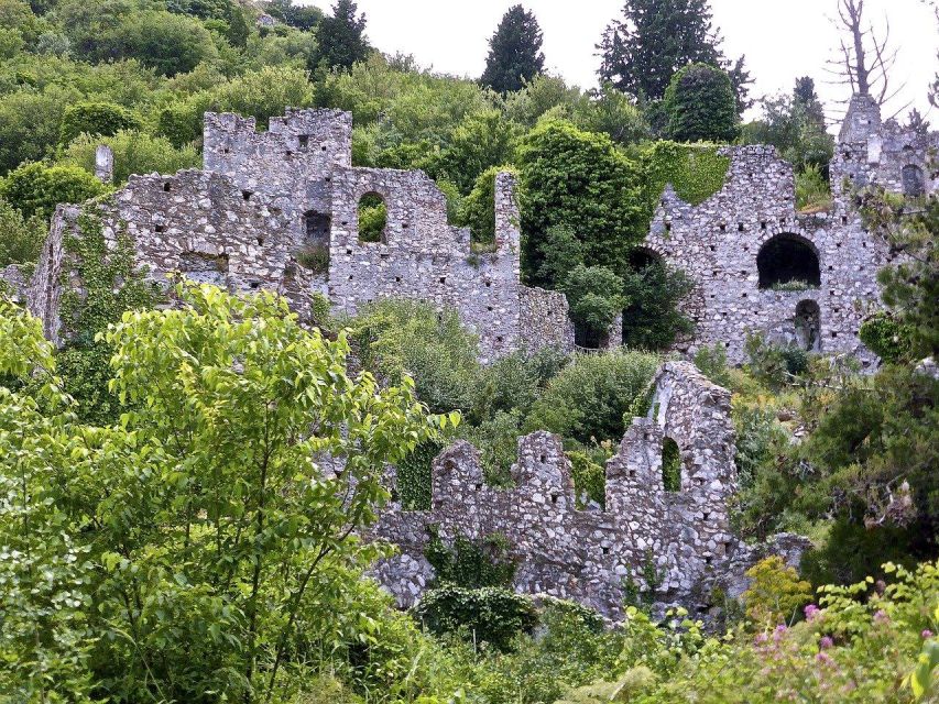 One Day Private Tour to Glory of Ancient Sparta and Mystras - Itinerary