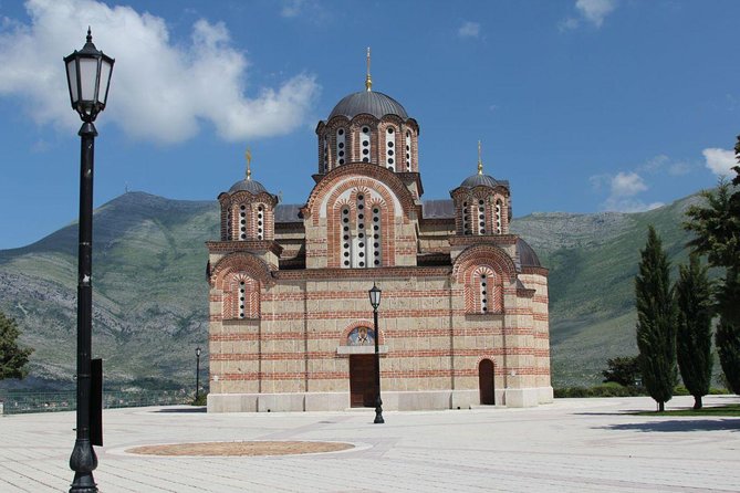 Ostrog Monastery and Other Orthodox Monasteries - Tvrdoš Monastery Architecture