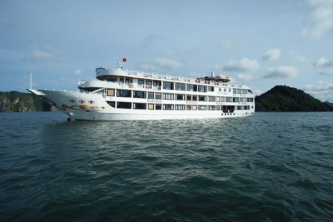 Overnight Halong Bay Cruise on the Starlight - Experiencing Halong Bays Nighttime Charm