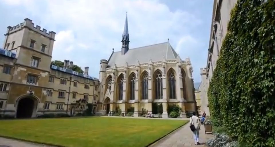 Oxford: Pre-Raphaelite Walking Tour With Exeter College - Experience