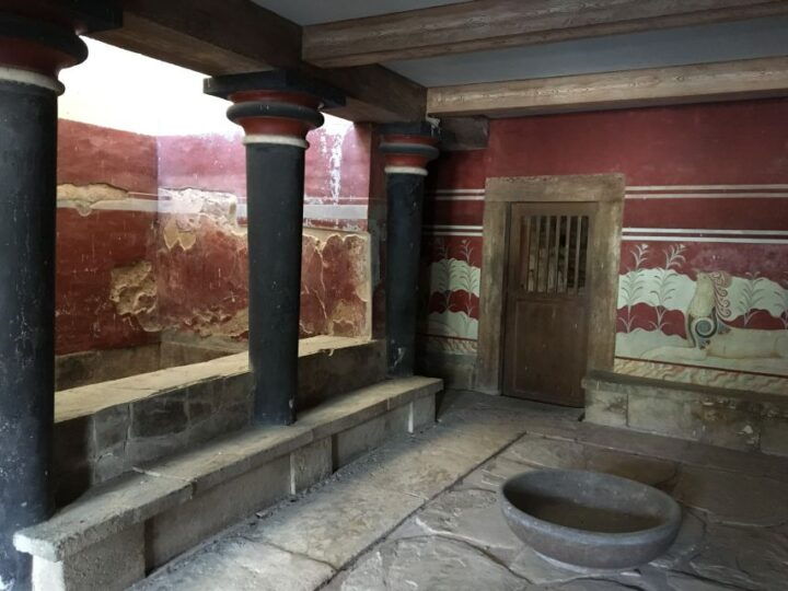 Palace of Knossos Small Group Tour - Experience Highlights