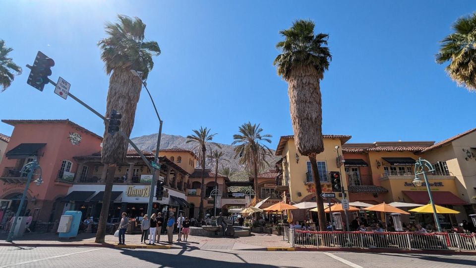 Palm Springs: Self-Guided Scavenger Hunt Walking Tour - Experience Highlights