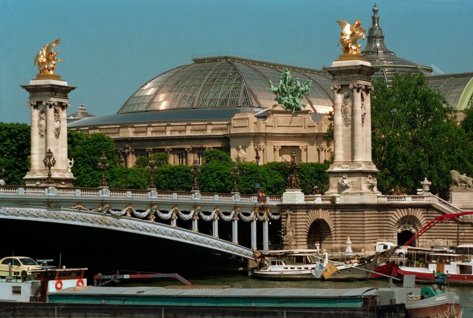 Paris: Arc De Triomphe and Champs-Élysées Walking Tour - Highlights