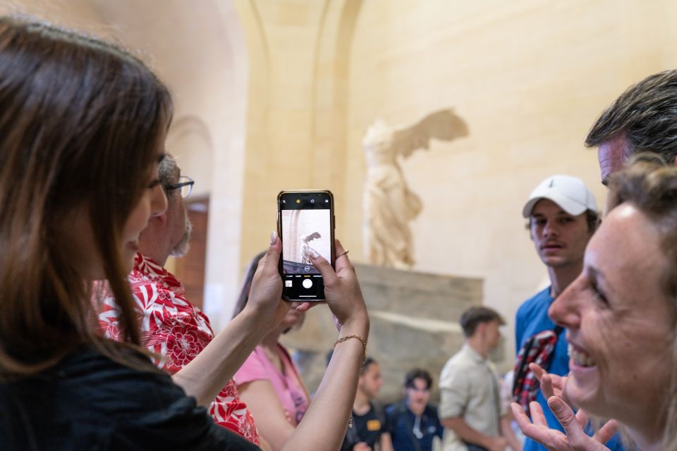 Paris: Guided Tour of the Must-Sees of the Louvre Museum - Tour Experience