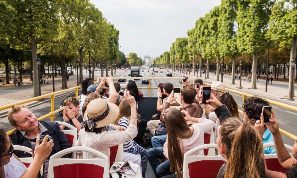 Paris: Louvre Museum Ticket and Bus Tour With Audio Guide - Tour Features