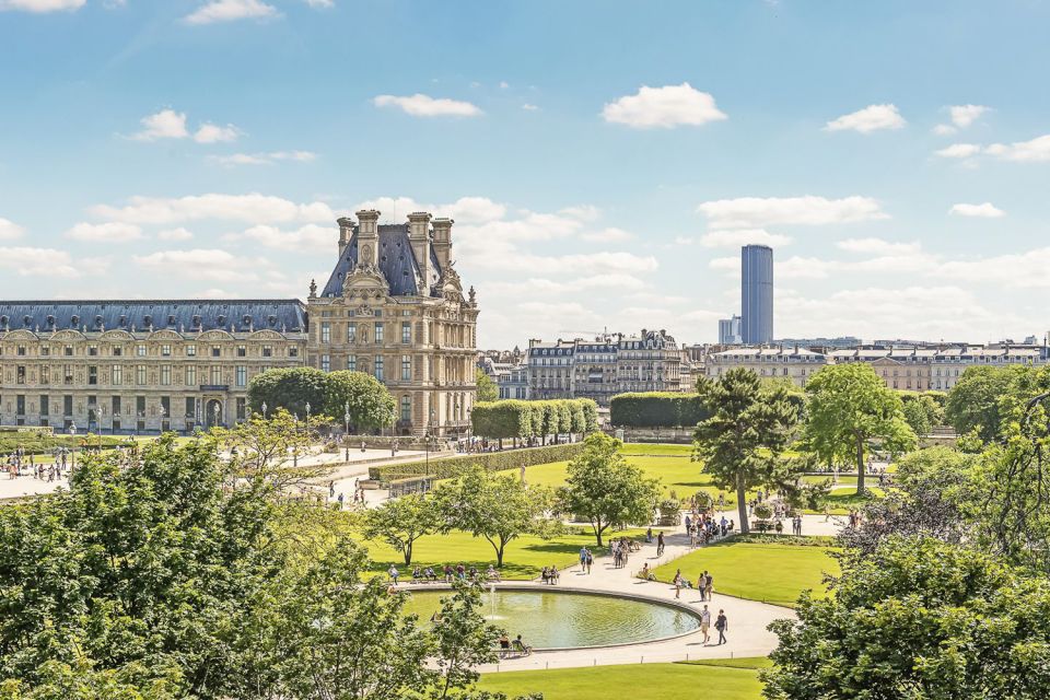 Paris: Louvre Private Family Tour for Kids With Entry Ticket - Highlights