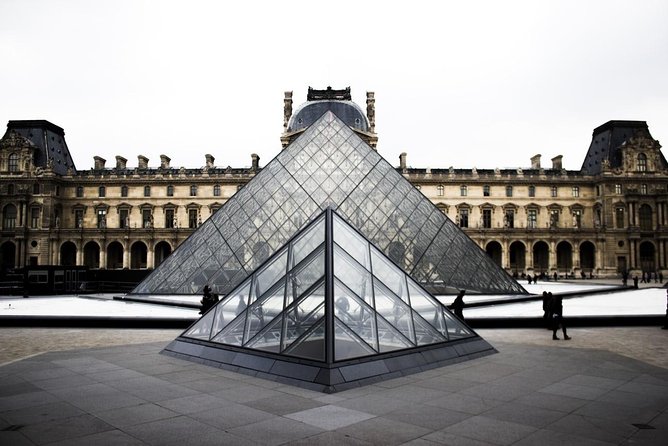 PARIS: Louvre Tour - Customer Support Information