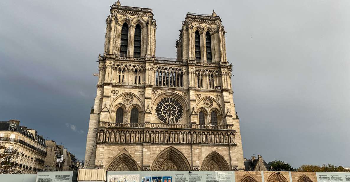 Paris: Notre Dame Outdoor Walking Tour With Crypt Entry - Experience